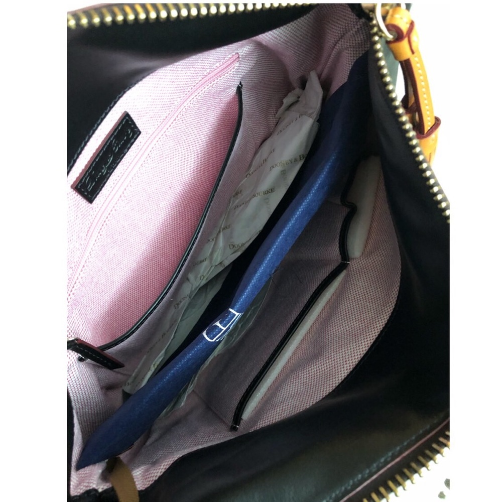 *NWT* Dooney & Bourke McKenzie Hobo Handbag - Picture 3 of 6
